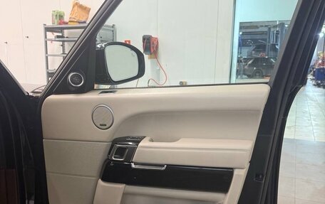 Land Rover Range Rover IV рестайлинг, 2015 год, 4 200 000 рублей, 16 фотография