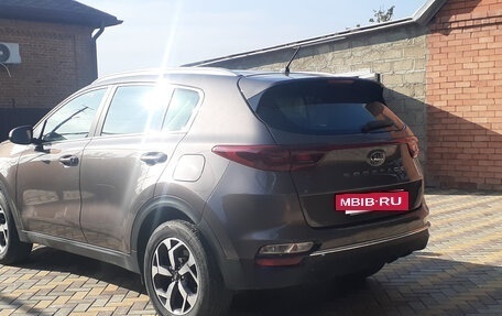 KIA Sportage IV рестайлинг, 2018 год, 1 900 000 рублей, 8 фотография