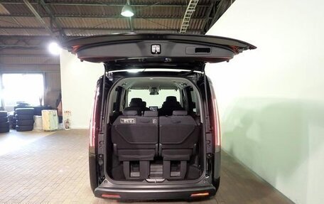 Honda Stepwgn, 2022 год, 1 950 555 рублей, 7 фотография