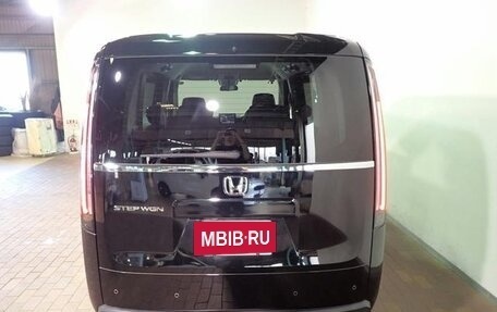 Honda Stepwgn, 2022 год, 1 950 555 рублей, 5 фотография