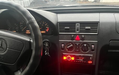 Mercedes-Benz C-Класс, 1996 год, 225 000 рублей, 4 фотография