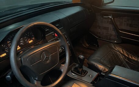 Mercedes-Benz C-Класс, 1996 год, 225 000 рублей, 6 фотография