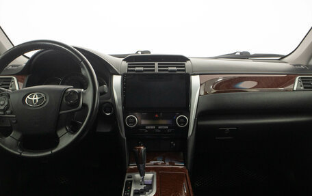 Toyota Camry, 2012 год, 1 719 000 рублей, 14 фотография