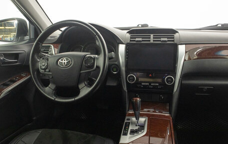Toyota Camry, 2012 год, 1 719 000 рублей, 13 фотография