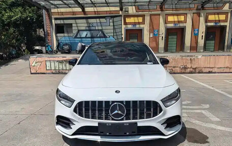 Mercedes-Benz A-Класс, 2022 год, 1 880 000 рублей, 2 фотография