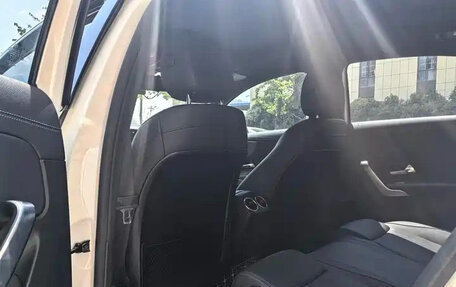 Mercedes-Benz A-Класс, 2022 год, 1 880 000 рублей, 14 фотография