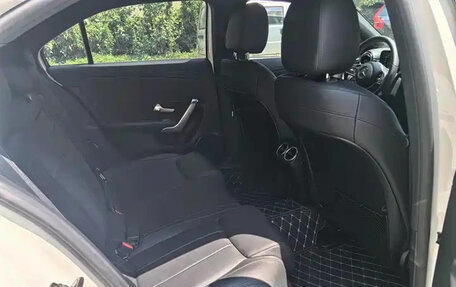 Mercedes-Benz A-Класс, 2022 год, 1 880 000 рублей, 13 фотография