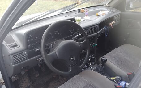 Daewoo Nexia I рестайлинг, 2005 год, 100 000 рублей, 3 фотография