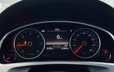 Volkswagen Touareg III, 2015 год, 3 655 000 рублей, 13 фотография