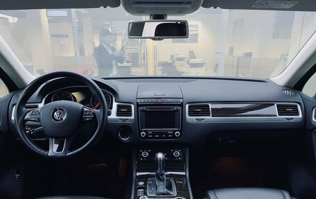 Volkswagen Touareg III, 2015 год, 3 655 000 рублей, 14 фотография