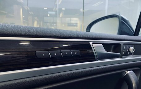 Volkswagen Touareg III, 2015 год, 3 655 000 рублей, 24 фотография