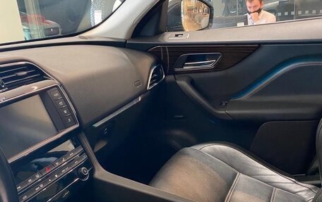 Jaguar F-Pace, 2017 год, 2 750 000 рублей, 9 фотография