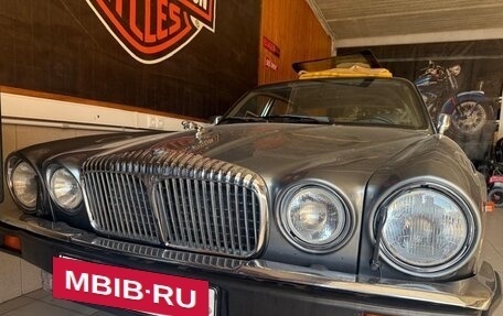 Jaguar XJ III (X350), 1989 год, 1 500 000 рублей, 9 фотография