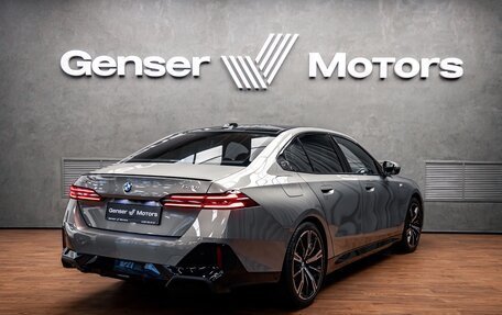 BMW 5 серия, 2024 год, 10 200 000 рублей, 6 фотография