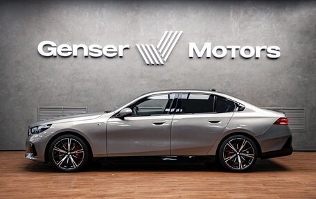 BMW 5 серия, 2024 год, 10 200 000 рублей, 3 фотография