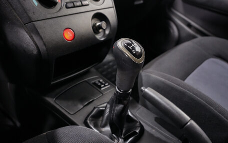 Mitsubishi Outlander III рестайлинг 3, 2007 год, 630 000 рублей, 16 фотография