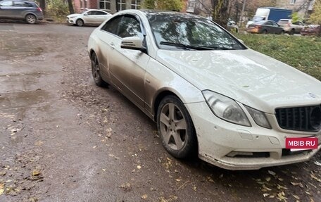 Mercedes-Benz E-Класс, 2010 год, 918 000 рублей, 6 фотография