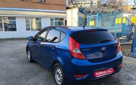 Hyundai Solaris II рестайлинг, 2013 год, 450 000 рублей, 3 фотография