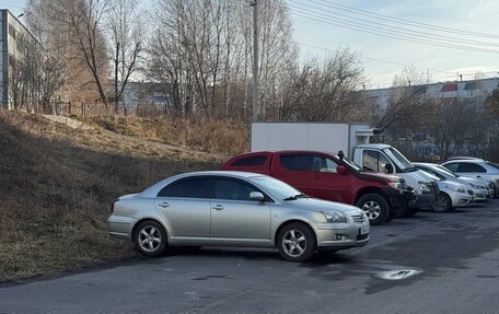 Toyota Avensis III рестайлинг, 2006 год, 750 000 рублей, 2 фотография