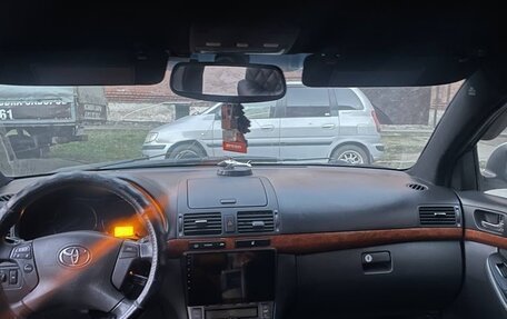 Toyota Avensis III рестайлинг, 2006 год, 750 000 рублей, 15 фотография