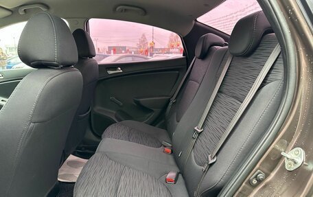 Hyundai Solaris II рестайлинг, 2015 год, 939 000 рублей, 25 фотография