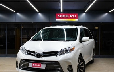 Toyota Sienna III, 2018 год, 3 650 000 рублей, 1 фотография