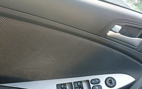 Hyundai Solaris II рестайлинг, 2014 год, 1 000 000 рублей, 5 фотография