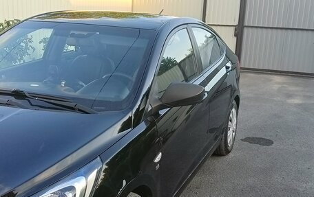 Hyundai Solaris II рестайлинг, 2014 год, 1 000 000 рублей, 12 фотография