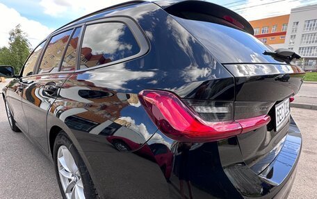 BMW 3 серия, 2020 год, 2 700 000 рублей, 3 фотография