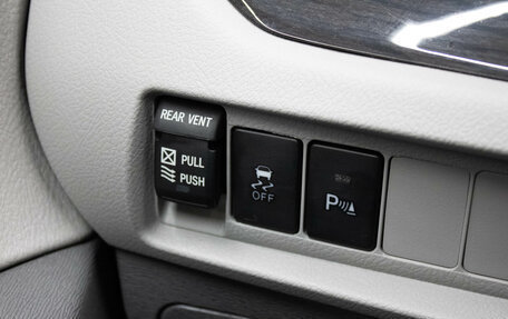 Toyota Sienna III, 2018 год, 3 650 000 рублей, 16 фотография