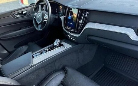 Volvo XC60 II, 2022 год, 3 701 652 рублей, 11 фотография