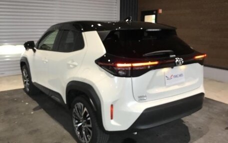 Toyota Yaris Cross, 2022 год, 1 520 050 рублей, 6 фотография