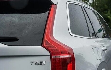 Volvo XC90 II рестайлинг, 2022 год, 3 999 500 рублей, 6 фотография