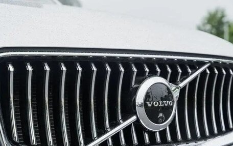 Volvo XC90 II рестайлинг, 2022 год, 3 999 500 рублей, 14 фотография