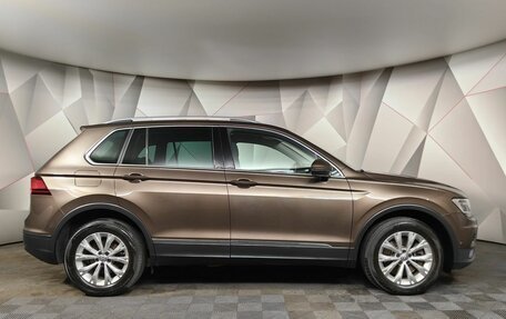 Volkswagen Tiguan II, 2018 год, 2 197 000 рублей, 6 фотография