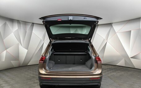 Volkswagen Tiguan II, 2018 год, 2 197 000 рублей, 21 фотография