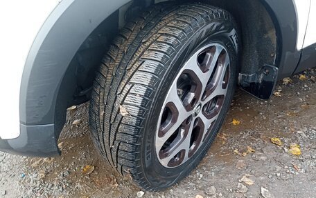 Renault Kaptur I рестайлинг, 2017 год, 1 300 000 рублей, 17 фотография