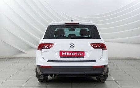Volkswagen Tiguan II, 2018 год, 2 470 000 рублей, 7 фотография