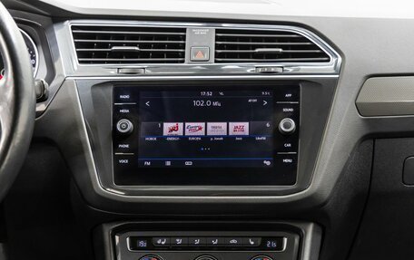 Volkswagen Tiguan II, 2018 год, 2 470 000 рублей, 18 фотография