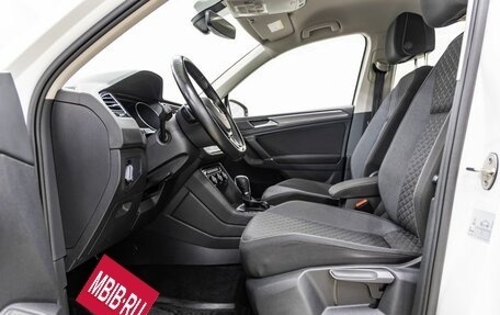 Volkswagen Tiguan II, 2018 год, 2 470 000 рублей, 26 фотография