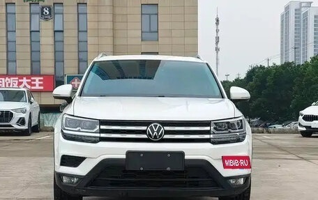 Volkswagen Tharu, 2022 год, 1 801 000 рублей, 6 фотография