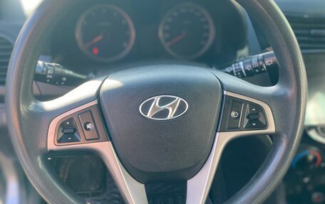 Hyundai Solaris II рестайлинг, 2015 год, 840 000 рублей, 7 фотография