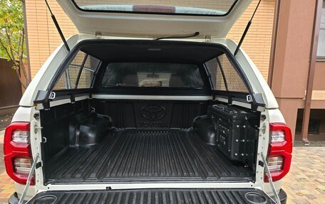Toyota Hilux VIII, 2021 год, 6 300 000 рублей, 9 фотография