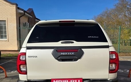 Toyota Hilux VIII, 2021 год, 6 300 000 рублей, 2 фотография