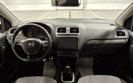 Volkswagen Polo VI (EU Market), 2019 год, 1 099 000 рублей, 17 фотография