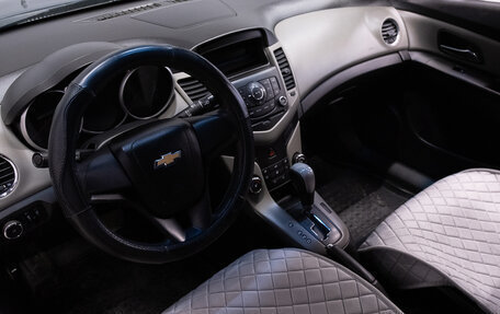 Chevrolet Cruze II, 2012 год, 819 000 рублей, 10 фотография