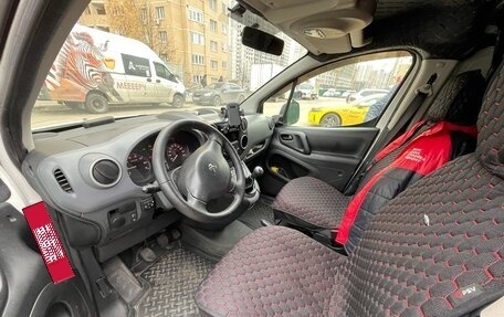 Peugeot Partner II рестайлинг 2, 2014 год, 750 000 рублей, 4 фотография