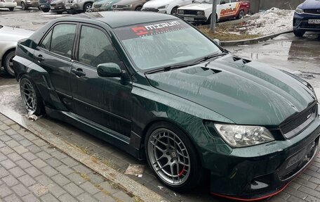 Lexus IS II рестайлинг 2, 1999 год, 2 000 000 рублей, 1 фотография