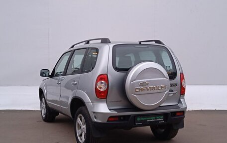 Chevrolet Niva I рестайлинг, 2015 год, 719 000 рублей, 6 фотография