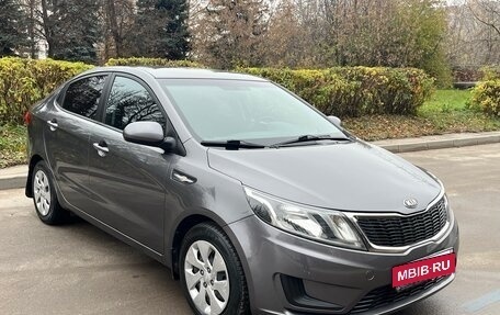 KIA Rio III рестайлинг, 2014 год, 885 000 рублей, 2 фотография